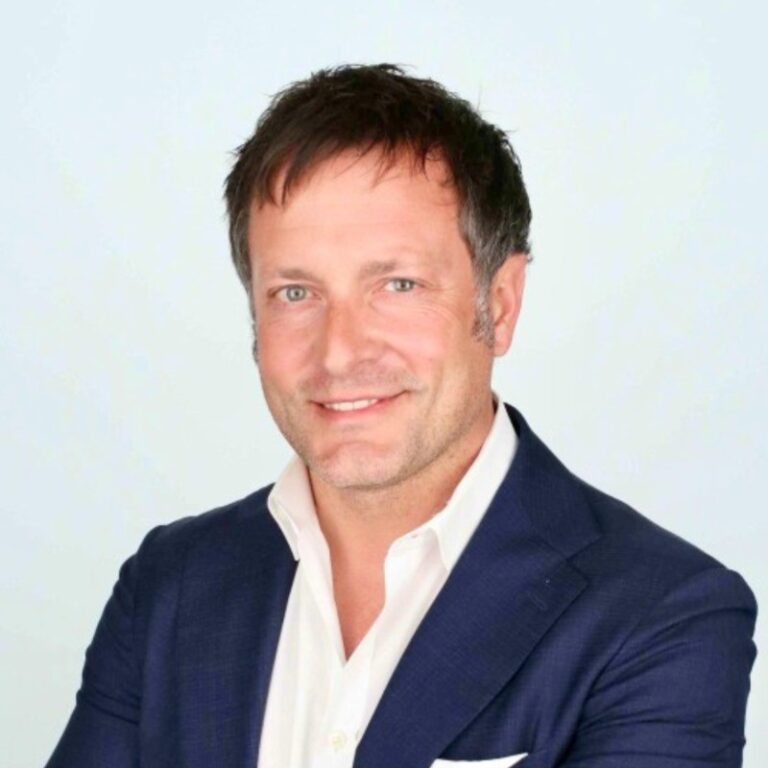 Oliver Kersley Headshot