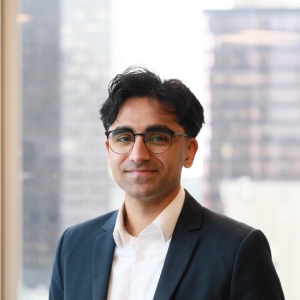 Ashmal Dawoodani Headshot